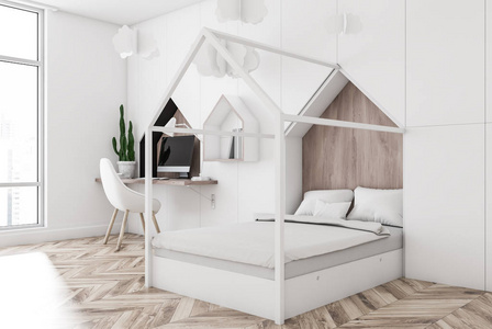 儿童卧室的角落，白色墙壁，木制地板，时尚的白色和木制床，电脑桌与白色椅子。 纸云。 3D渲染