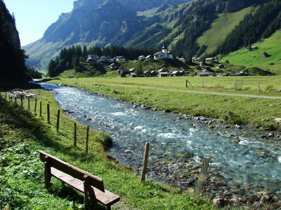 典型的风景如画的高寒村，瑞士乌里的古尔博登县