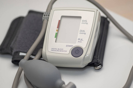 用于测量屏幕文本血压空间的测压仪医疗设备