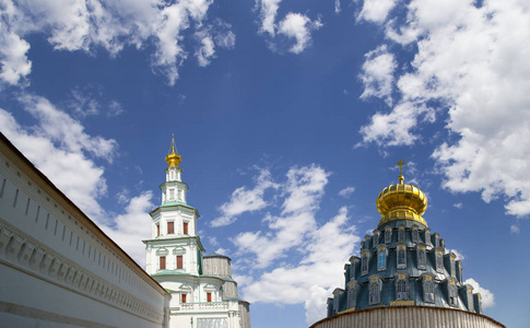 复活寺Voskresensky修道院Novoiyerusalimsky修道院或新耶路撒冷修道院是俄罗斯莫斯科地区俄罗斯东