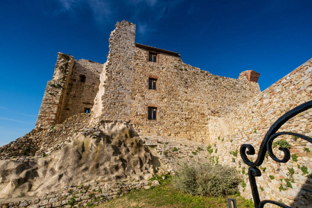 意大利利沃诺托斯卡纳省罗卡奥多布兰德斯卡城堡的纪念碑建筑群
