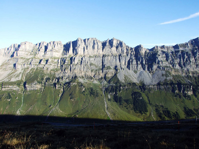 瑞士阿尔普斯州瑞士乌里的细长Jegerstock景观