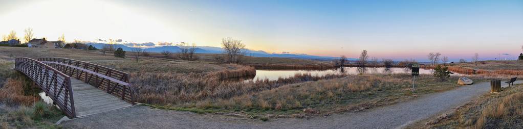 s Pond walking path, Reflecting Sunset in Broomfield Colorado su
