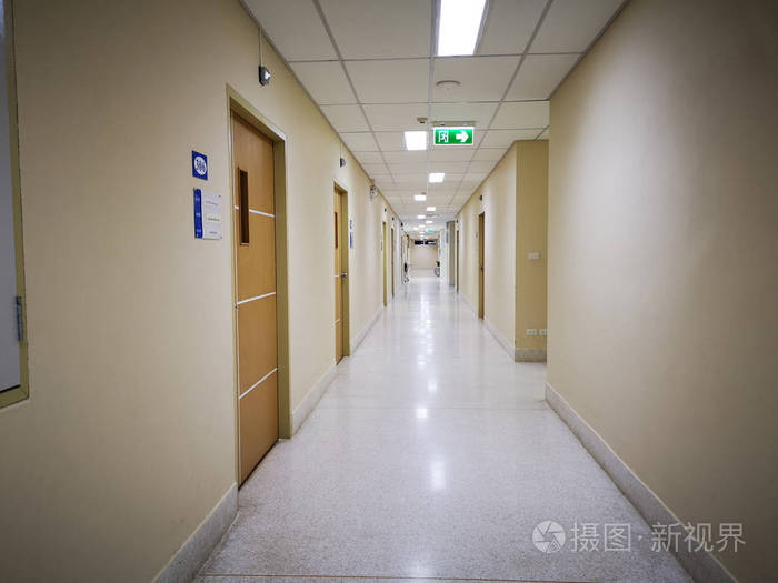 没有任何人的医院背景