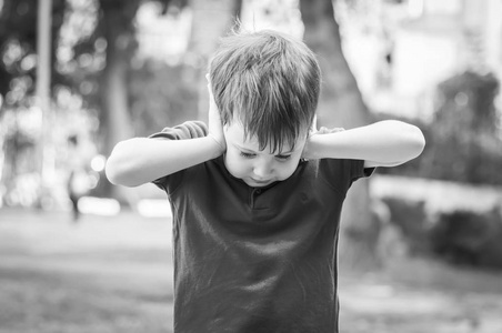 高加索愤怒图片-高加索愤怒素材-高加索愤怒插画-摄图新视界