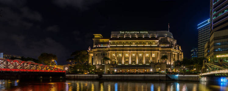 新加坡新加坡2018年4月22日新加坡城市富勒顿酒店晚上
