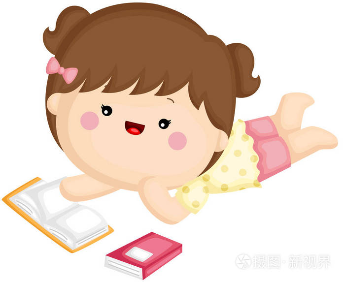 一个可爱的小女孩躺在地上快乐地看书