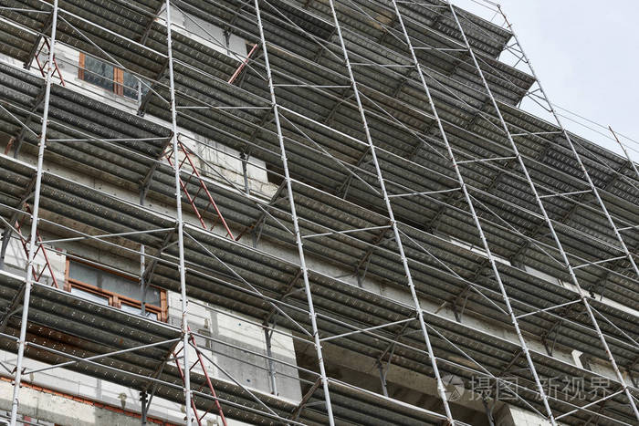 新建筑在建脚手架和混凝土