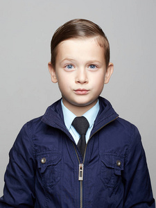 男孩发型欧美图片