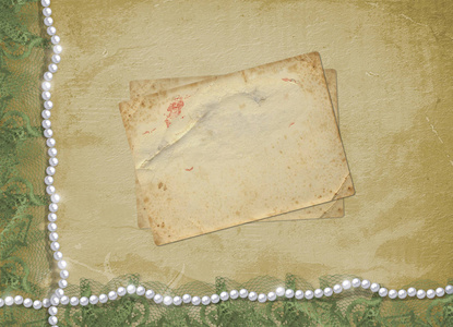 古老的老式明信片，祝贺或邀请度假与珍珠串