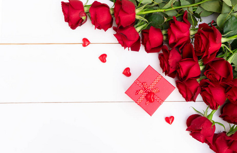 红玫瑰和情人节礼物