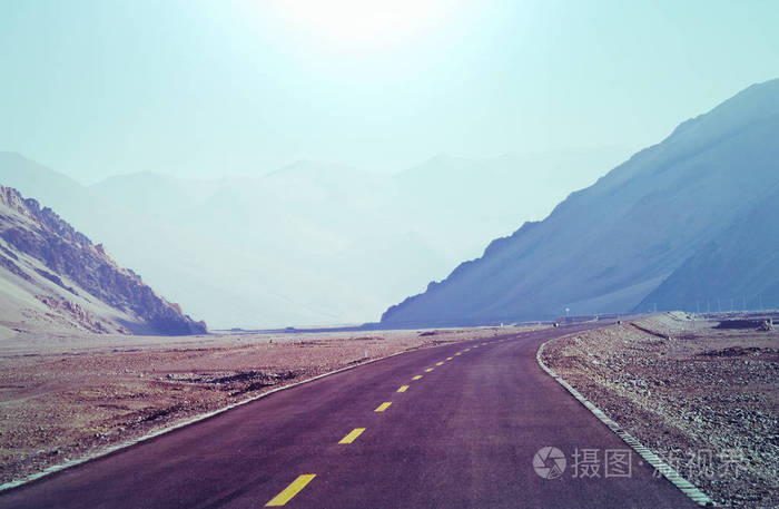 山里的风景道 旅行背景 照片 正版商用图片16vrmg 摄图新视界 山里的风景道 旅行背景 照片 正版商用图片16vrmg 摄图新视界