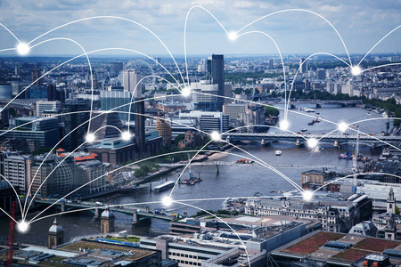 智能城市和连接线。 互联网概念全球商业伦敦英国