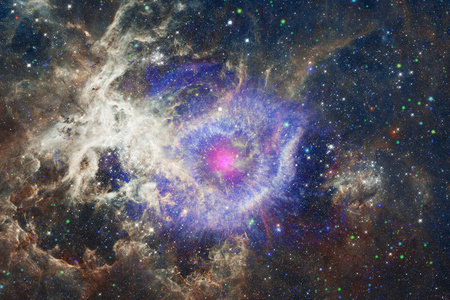 星云是恒星尘埃的星际云。外层空间图像。美国宇航局提供的这幅图像的元素