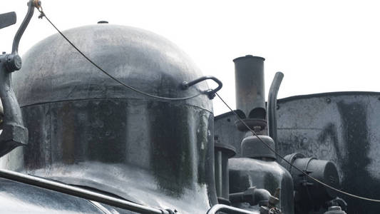 火车鸣笛声素材关闭蒸汽火车汽笛照片