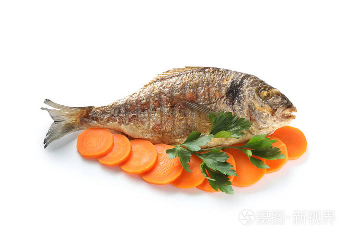 白底胡萝卜烤多拉多鱼