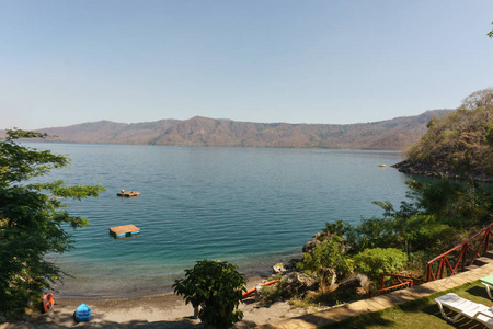 尼加拉瓜中美洲的拉古纳德阿波约马萨亚。 旅游地的湖景