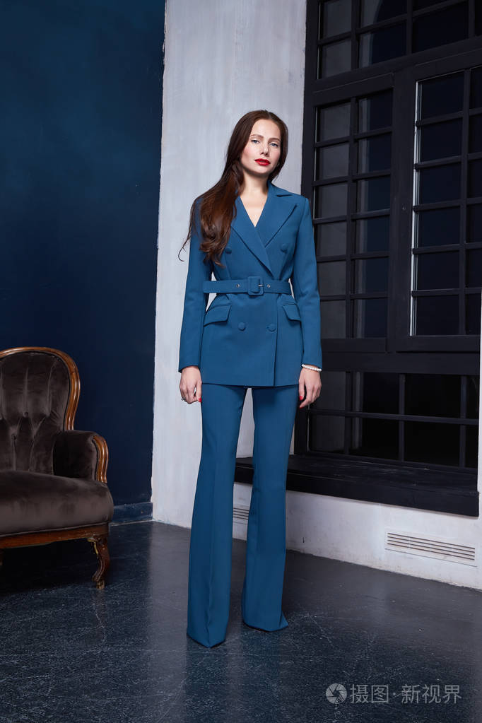 魅力时尚风格目录休闲服装为商务女性会议约会散步派对性感美女黑发