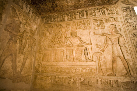 古埃及寺庙内的埃及壁画图片