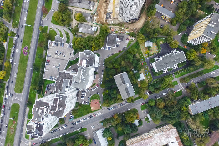 莫斯科城市的俯视建筑物和道路以及该城市的其他基础设施.