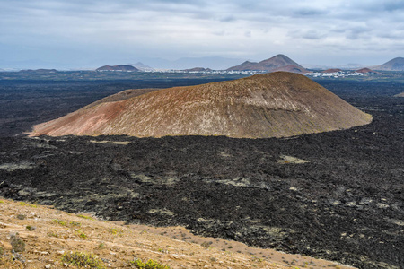 干旱的蒂曼法亚国家公园兰萨罗特西班牙火山锥