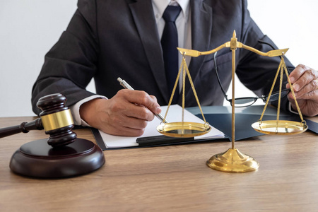 判断与槌及重量表相似素材图片 摄图新视界 判断与槌及重量表相似素材图片 摄图新视界