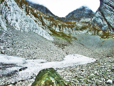 瑞士圣加伦州阿尔泼斯坦山区的石块