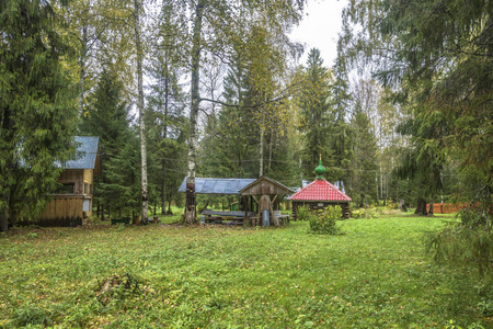 阿德里安波什孔斯基的圣泉，靠近扎德涅沃波什孔斯基村，雅罗斯拉夫尔地区，俄罗斯。