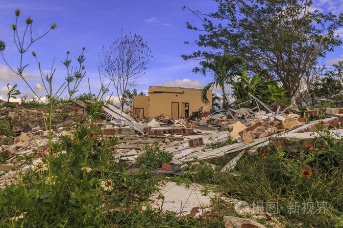印尼苏拉威西中部帕鲁市帕托博村地震和液化自然灾害造成的严重破坏