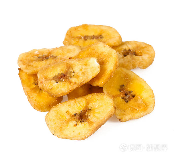 香蕉薯片隔离在白色上
