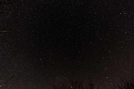 夜空星空。 很多星星。 复制空间