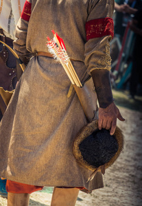 土耳其男子和骑士民族服装的例子