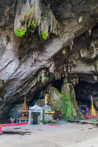 缅甸HpaAn附近的Saddan洞穴景观