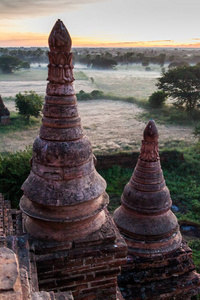 缅甸巴根的ShweLeik太庙清晨景色