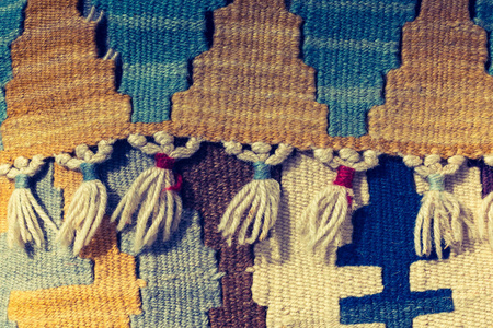 旧手工制作的地毯和传统类型的地毯