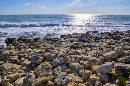 意大利西西里岛马里纳迪莫迪卡拉古萨省地中海海景西西里岛东部南部岩石海岸线