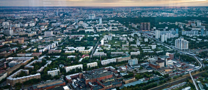美丽而雄伟的景色背景景观和莫斯科全景，是首都的中心，在白天和夏天从高的高度。