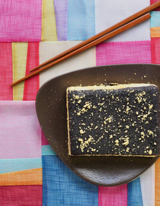 韩国食品黑芝麻粉豆糯米糕图片
