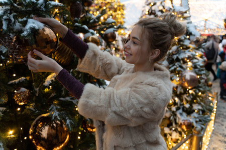 s photo session on the streets of festive Moscow.