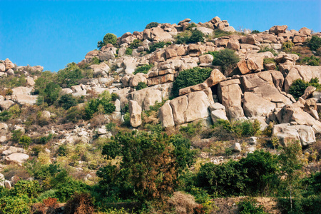 印度南部卡纳塔克邦汉比周围的景观和自然