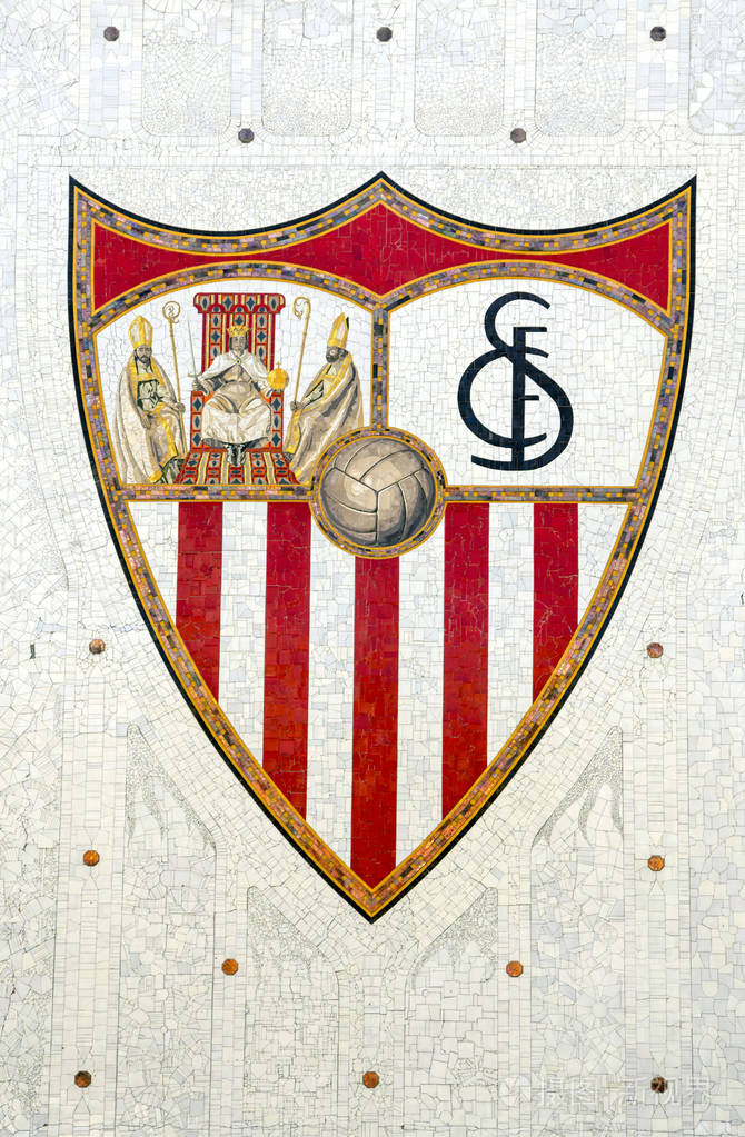 塞维利亚足球俱乐部墙上的手臂外套