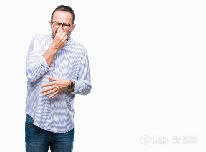 臭味和令人恶心的难以忍受的气味用手指在鼻子上屏住呼吸难闻的概念