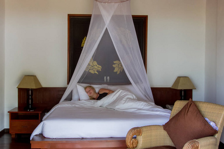 别墅豪华卧室图片