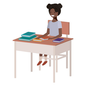 年轻的学生黑人女孩坐在课桌