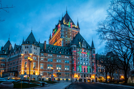 魁北克省魁北克市夜晚的Frontenac城堡