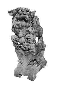 1824年至1851年间，在中国泰国垃圾贸易期间，中国工匠制作并进口到泰国的庭院装饰的中国人物形象
