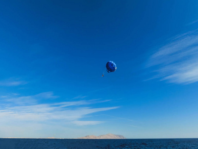 在埃及的海上滑翔伞