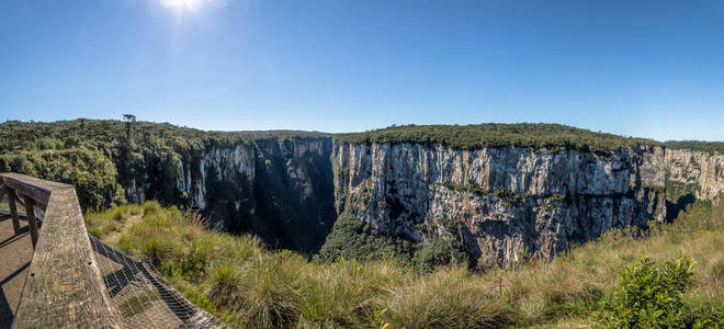 伊泰姆贝齐尼奥峡谷全景，在阿帕罗兹达塞拉国家公园，坎巴拉，杜鲁里奥，格兰德，苏拉，巴西