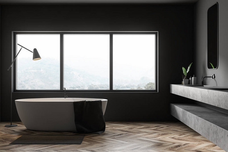 现代浴室内部有灰色墙壁木制地板大窗户白色浴缸和灰色石头双水槽，有垂直镜子。 3D渲染