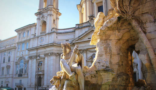 罗马2018年12月28日纳沃纳广场在罗马。 纳沃纳广场是意大利罗马的一个城市广场。